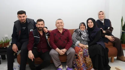 Kartepe’de bayramda gönüllere dokunan ziyaret