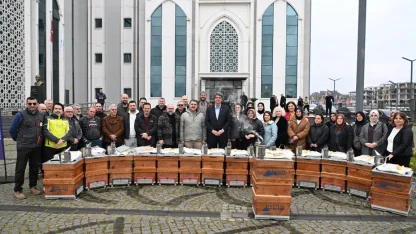 Kartepe’de üreticilere arıcılık ve ekipman desteği sağlandı