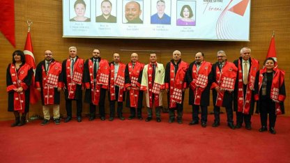 Kastamonu Üniversitesi’nde 89 akademisyen cübbe giydi