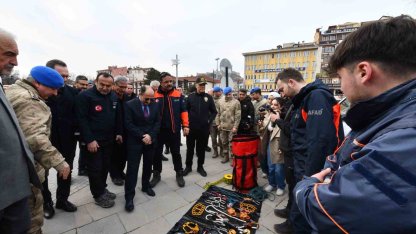 Kastamonu’da arama ve kurtarma ekiplerinin kullandığı malzemeler sergilendi