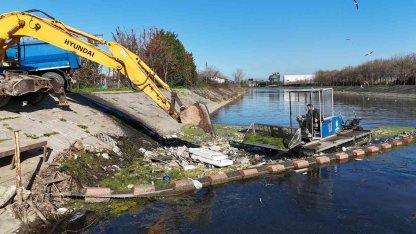 Kocaeli’de 12 metreküp atık denize ulaşmadan toplandı