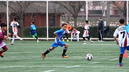 Körfez’de 250 öğrenci şampiyonluk için yarışıyor