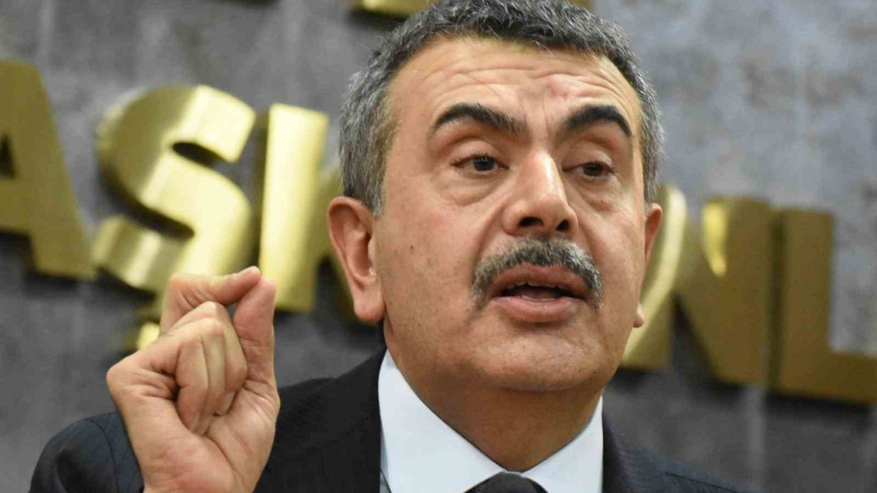 Milli Eğitim Bakanı Tekin: "CHP’de olanları seyretmekten ülkem adına utanıyorum"