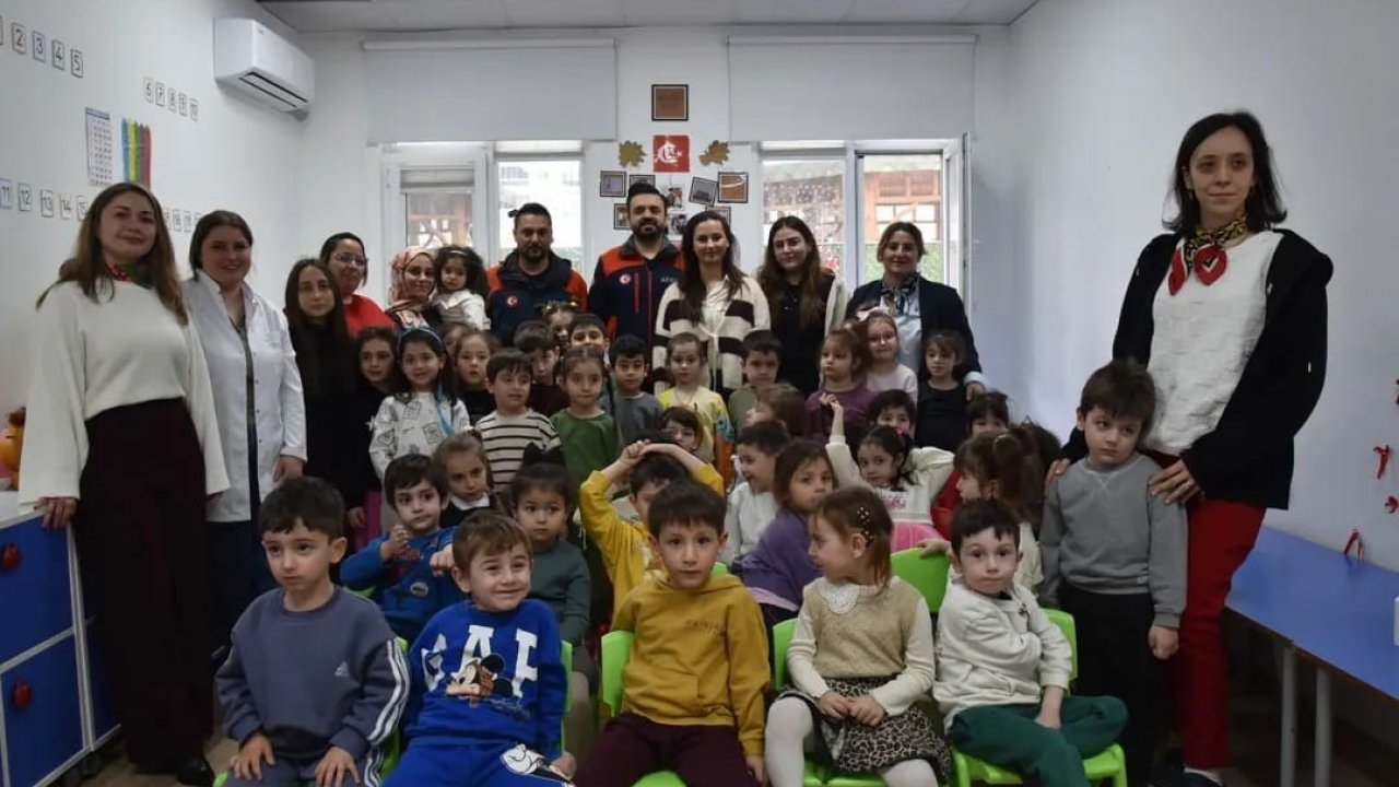 Miniklere deprem bilinci aşılandı