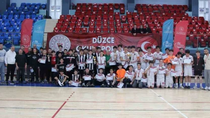 Okul sporları futsal heyecanı sona erdi