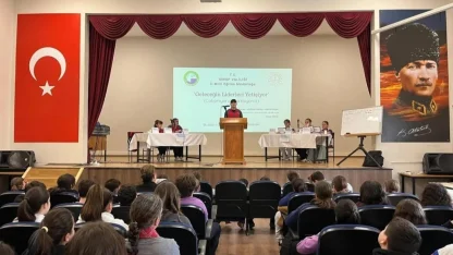 Ortaokul öğrencilerinden "mutluluk" tartışması