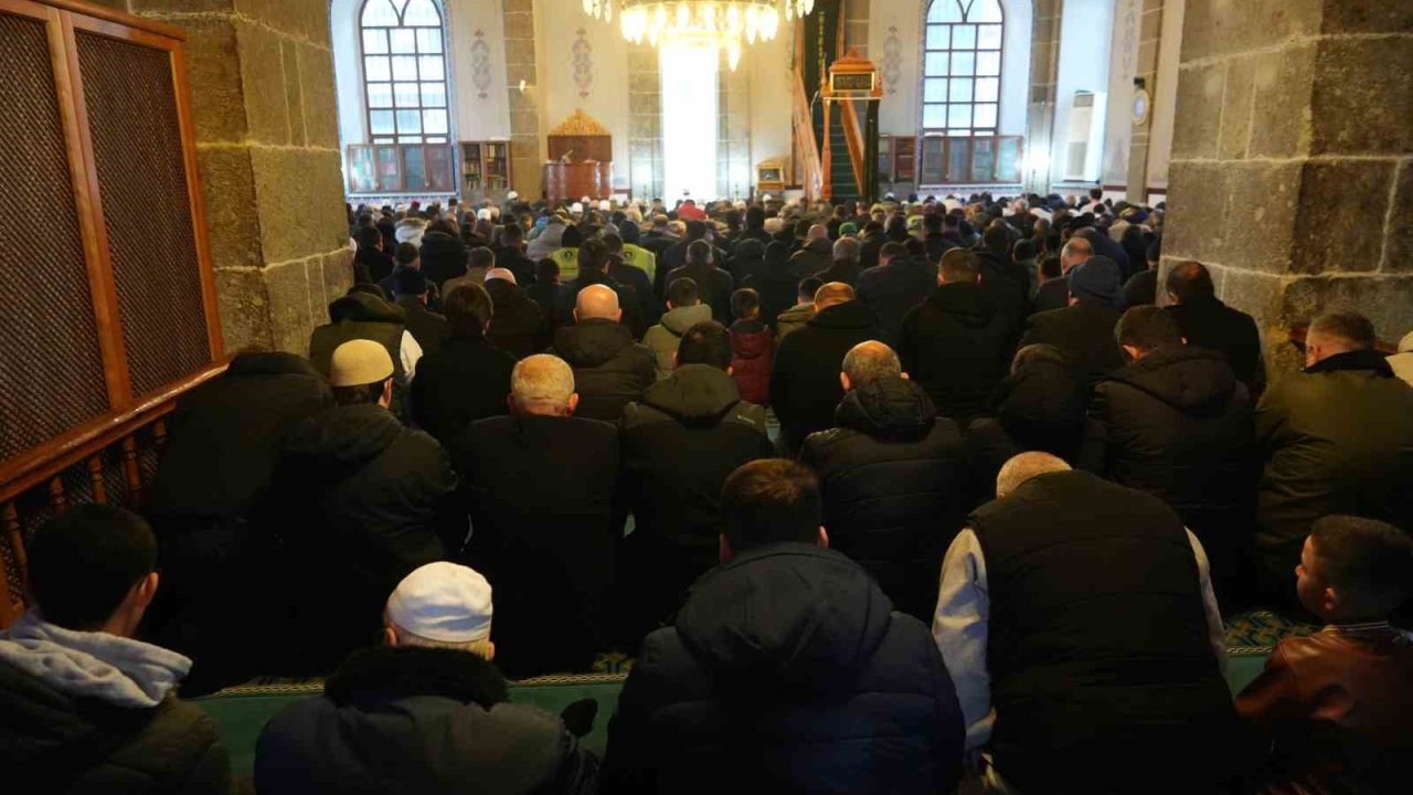 Samsun’da Ramazan Bayramı namazı kılındı