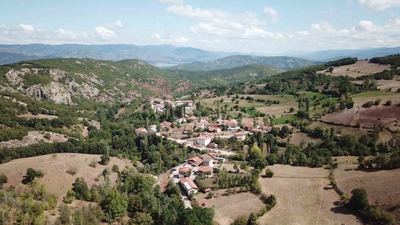 Tokat’ta bir beldenin haritası değişerek ikiye bölündü