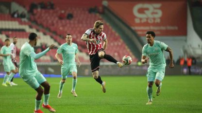 Trendyol Süper Lig: Samsunspor: 1 - Kayserispor: 0 (İlk yarı)