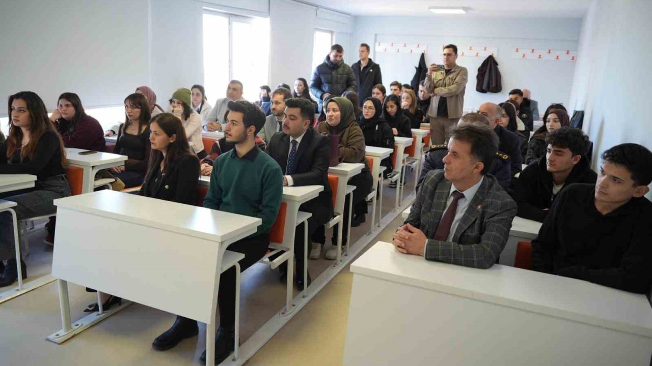 Türkeli MYO’da afet yönetimi eğitimi