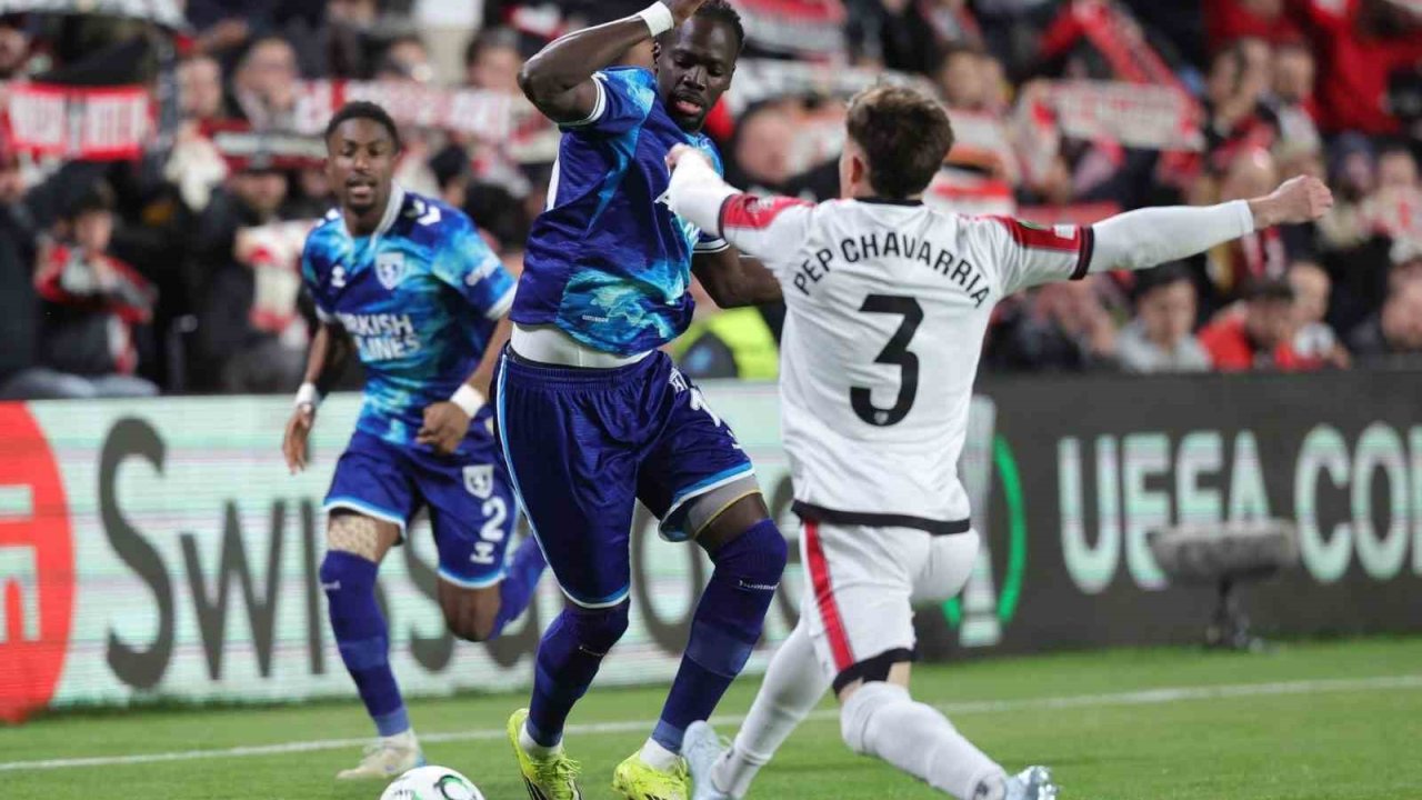 UEFA Konferans Ligi: Rayo Vallecano: 0 - Samsunspor: 0 (İlk yarı)