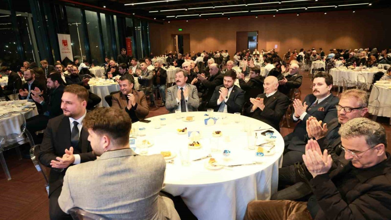 Vali Tavlı’dan iftar programında anlamlı mesaj: "Nice Kızılelmalarla buluşmak dileğiyle"