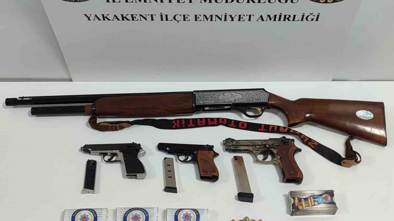 Yakakent’te uyuşturucu ve silah ele geçirildi