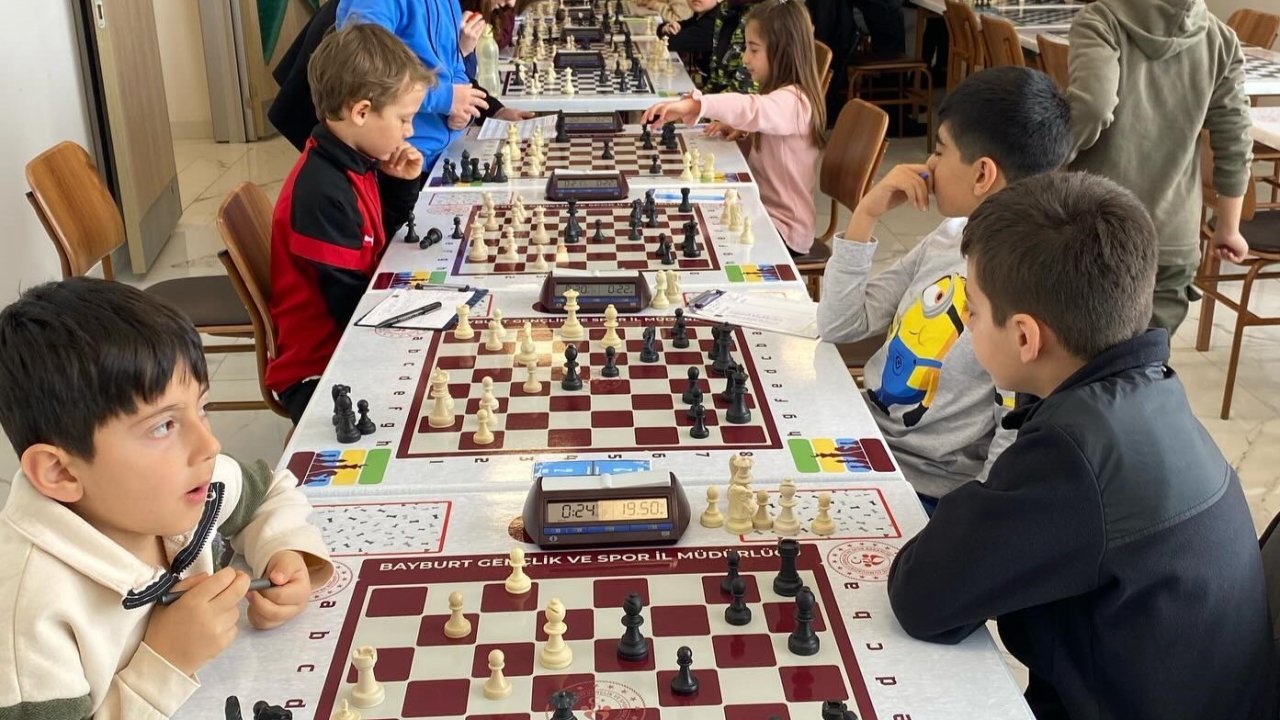 Yeşilay Satranç Turnuvası tamamlandı