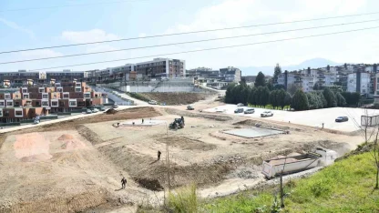 Yeşilyurt Millet Bahçesi’nde çalışmalar sürüyor