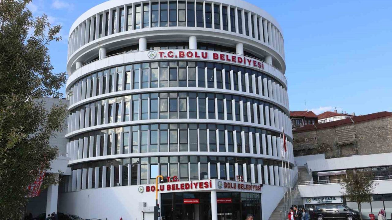 3 Belediye Başkan Yardımcısı tutuklanan Bolu Belediyesi’nde yeni atama