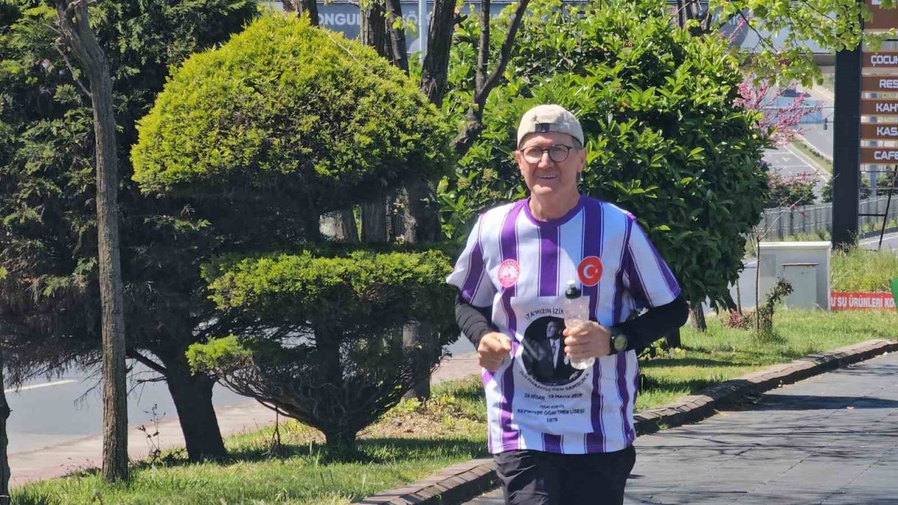 65 yaşındaki diş hekimi Fedai Kürtül, İstanbul’dan Samsun’a koşuyor