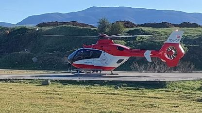 Ambulans helikopter kalp krizi geçiren hasta için havalandı