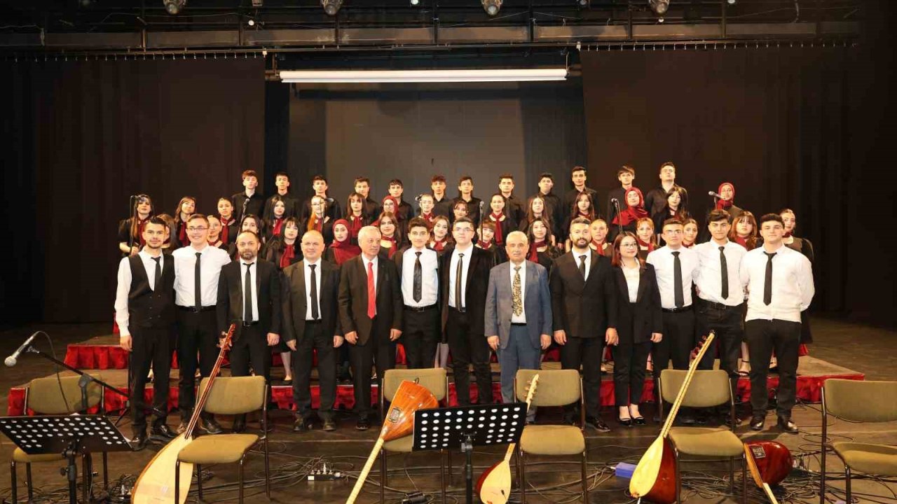 Anadolu’nun özü, güzel sanatların sözü Erzurum’da yankılandı
