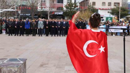 Ardahan’da 23 Nisan coşkusu törenle kutlandı