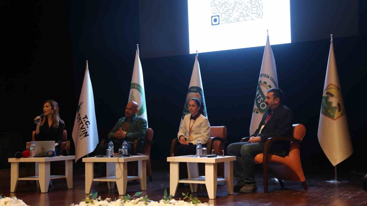Artvin’de Bal Çalıştayı düzenlendi