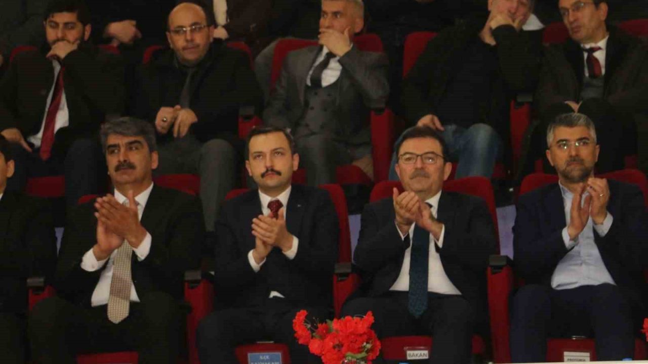 Aşkale’de 23 Nisan coşkusu