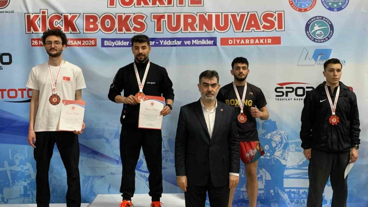 Aşkaleli sporcular Gacır kardeşler yine zirvede