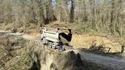 Ayancık’ta heyelan sonrası yol güvenliği yeniden sağlandı