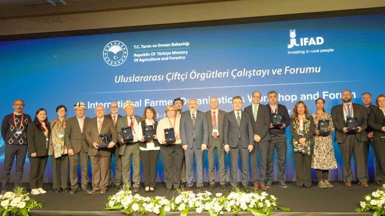 Bakan Yumaklı’dan zirai don açıklaması: "Geneli itibarıyla bir zirai don hadisesi yaşanmadı"