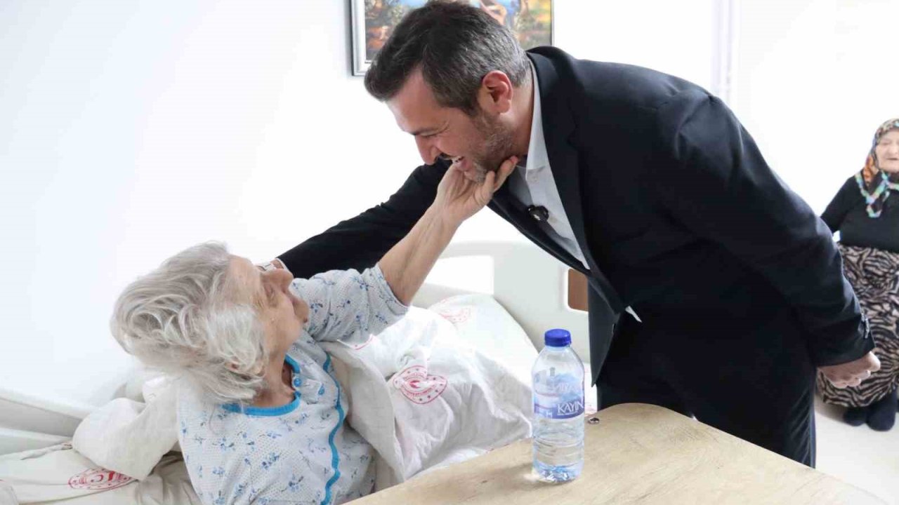 Başkan Çetinkaya’dan yaşlılara "vefa" ziyareti