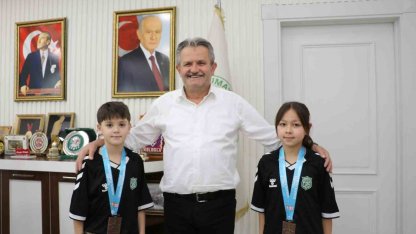 Başkan Koloğlu, başarılı karatecileri ağırladı