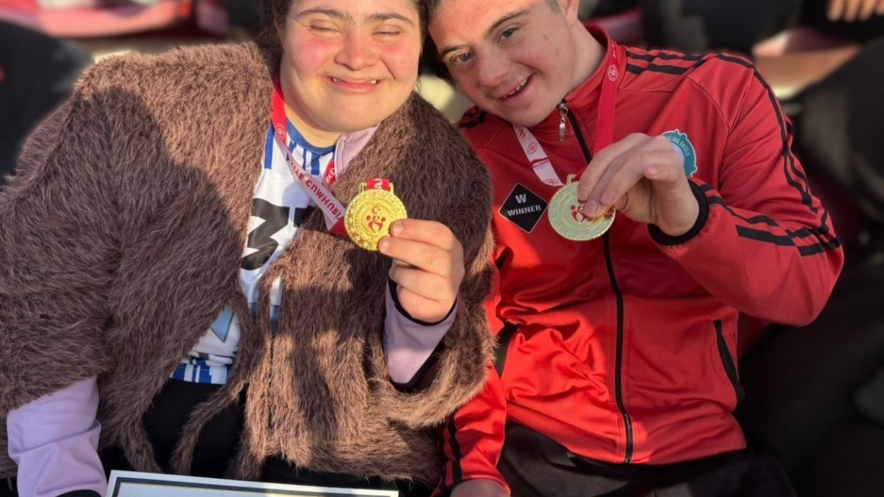 Bayburt Özel Eğitim Uygulama Okulu öğrencileri Türkiye şampiyonu oldu