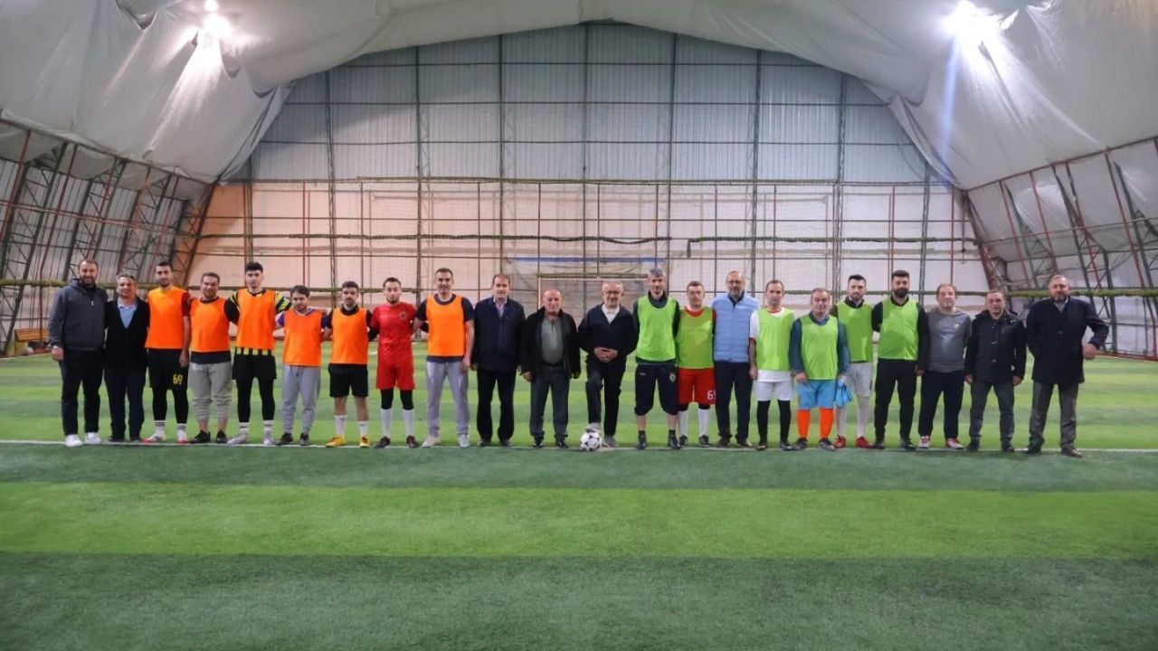 Bayburt’ta din görevlileri arasında futbol turnuvası başladı
