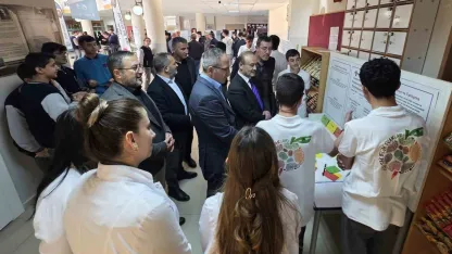 Bayburt’ta öğrenciler projelerini bilim fuarında tanıttı