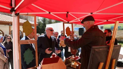 Bayburt’ta yöresel ürün stantları açıldı