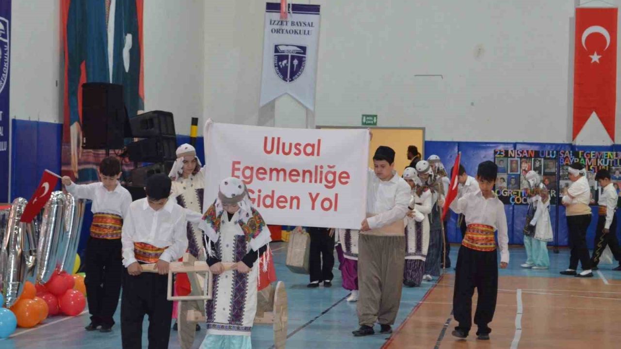 Bolu’da 23 Nisan çeşitli etkinliklerle kutlandı