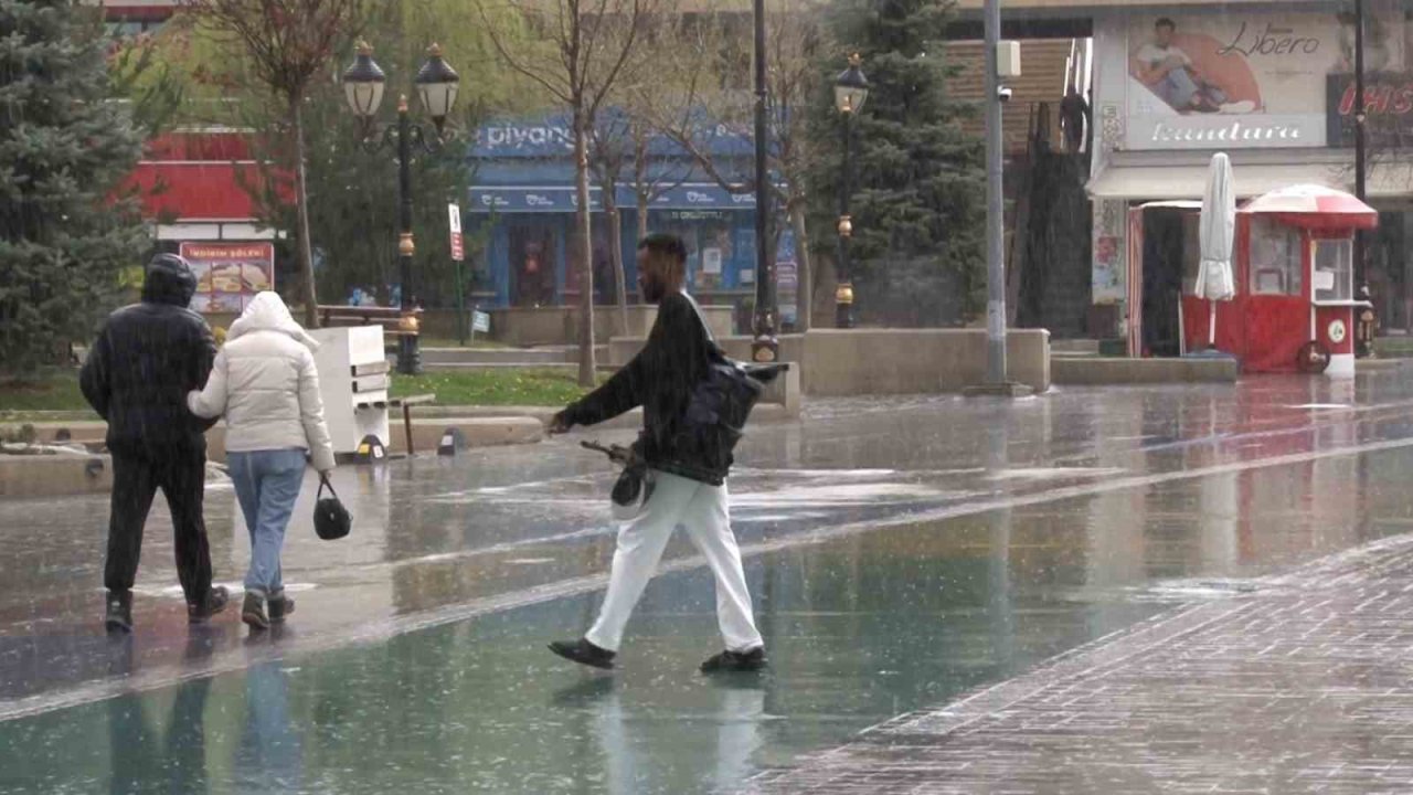 Bolu’da sağanak yağış etkili oldu