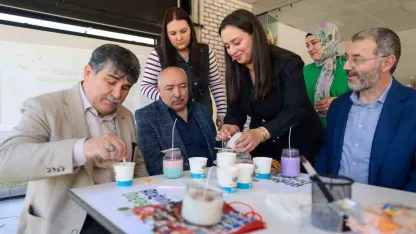 Cam atıklar değerleniyor, kavanozlar mum oluyor