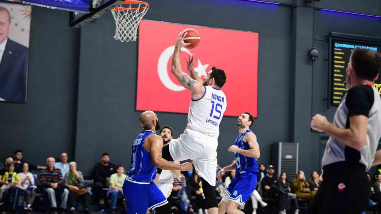 Çayırova Belediyesi, Kağıtspor’u 102-71 mağlup etti