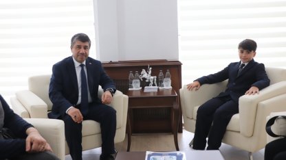 Çocuk başkanın ilk talebi, ‘Daha çok kütüphane yapılsın’ oldu