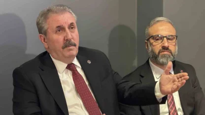 Destici: "Sayın Cumhurbaşkanımızın bu süreçte bir kez daha aday olması gerekiyor"