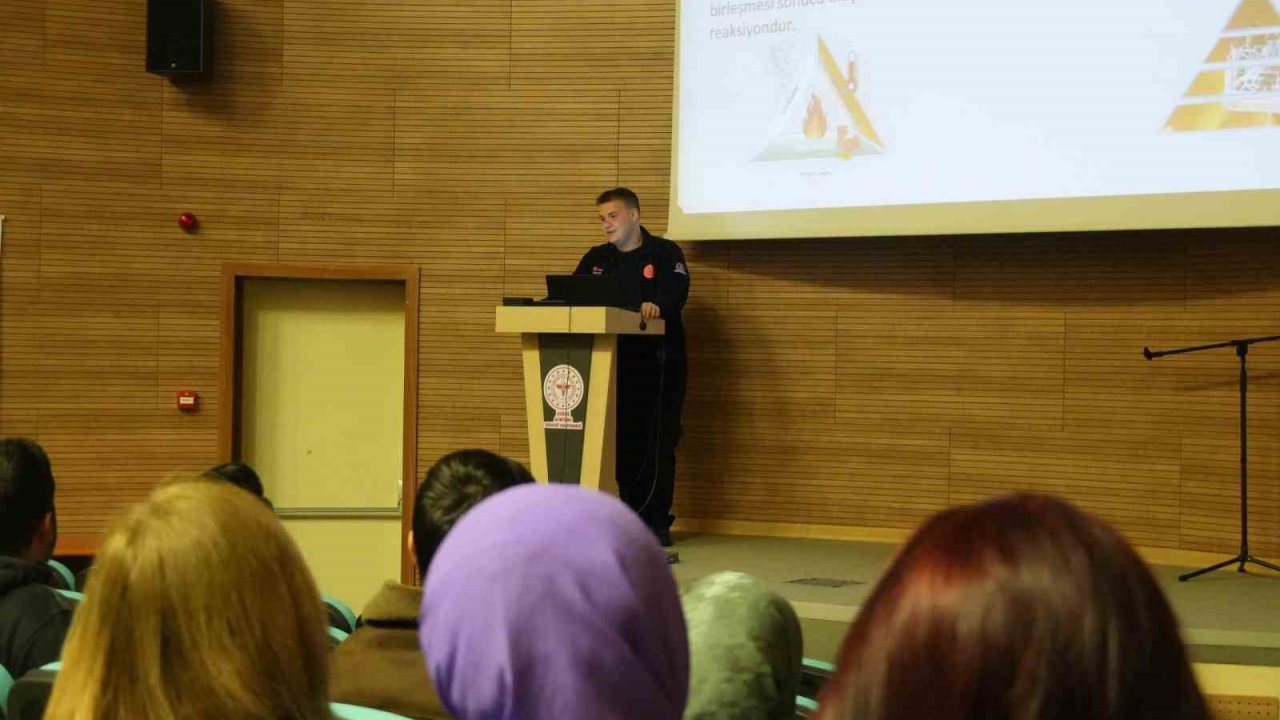 Düzce’de sağlıkçılara yangın eğitimi
