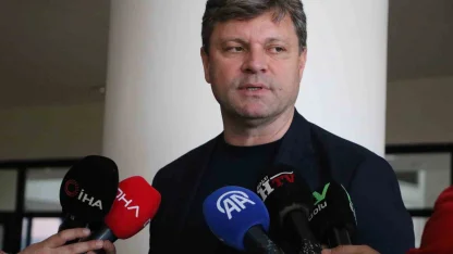 Ertuğrul Sağlam: "Artık iki takımlı şampiyonluk yarışı izlemeyelim"