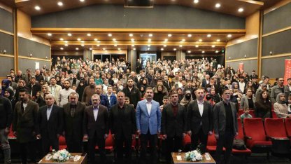 Erzurum’da gençler kitapla buluştu, ödüller sahiplerini buldu