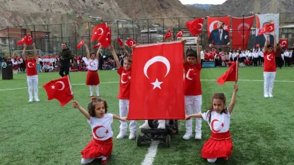 Erzurum’un Oltu ilçesinde 23 Nisan coşkusu