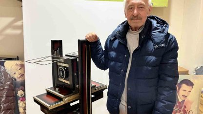 Fotoğrafçılık mesleğini 53 yıldır sürdürüyor
