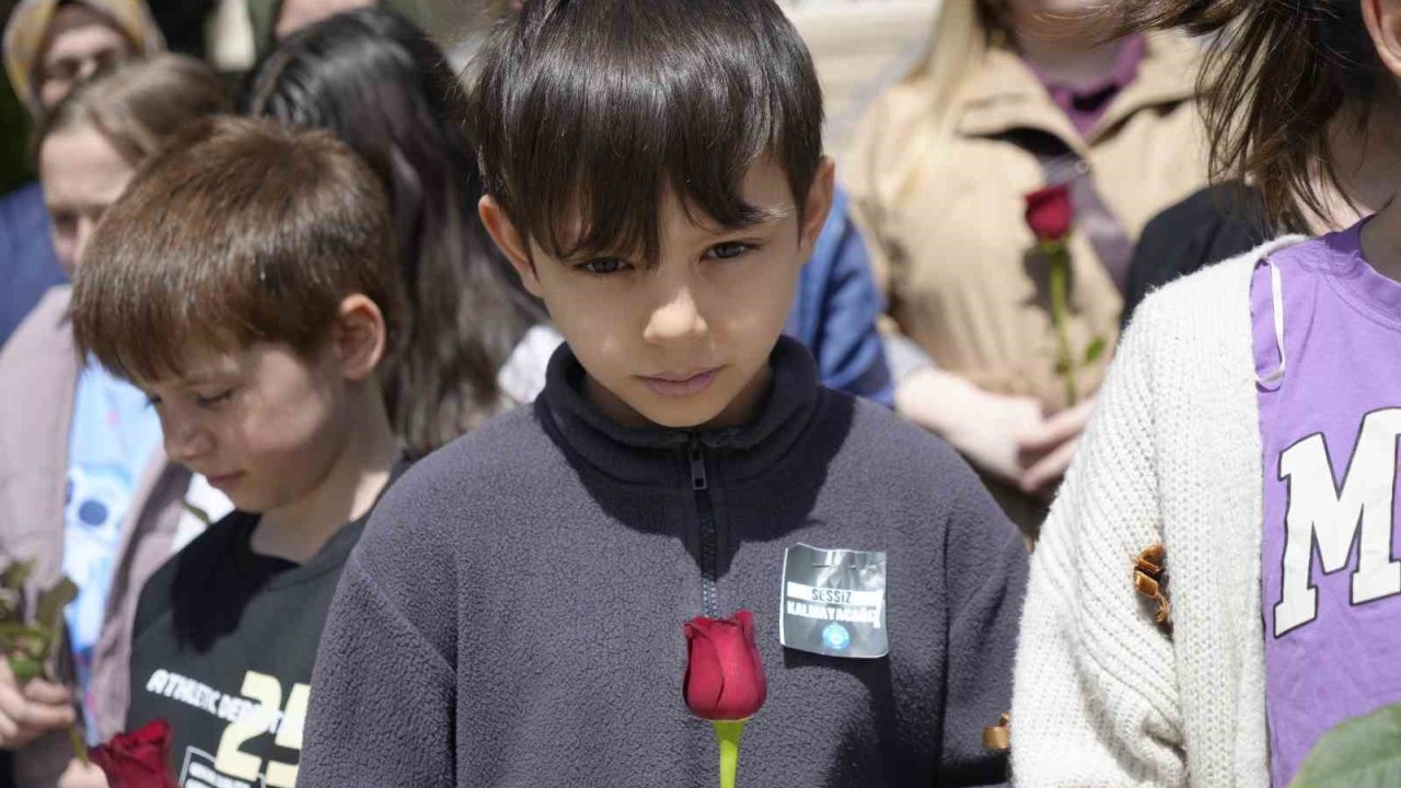 Gümüşhaneliler Kahramanmaraş’ın acısını paylaştılar