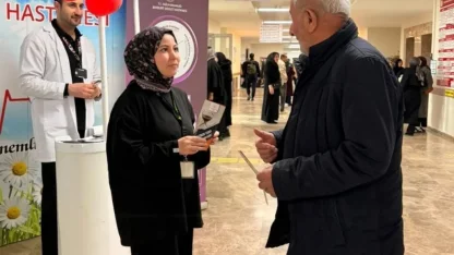 Hastanede vatandaşlara kanser hakkında bilgilendirme yapıldı