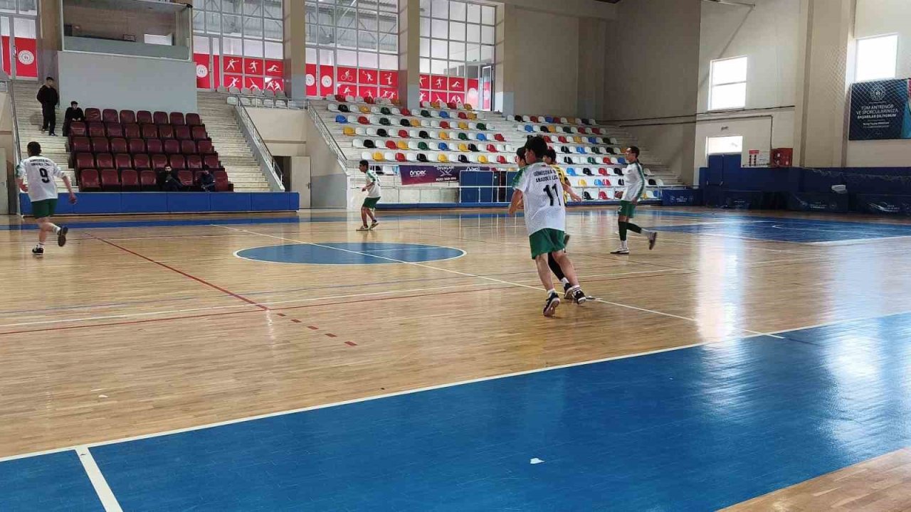 İmam hatip spor oyunları heyecanla sürüyor