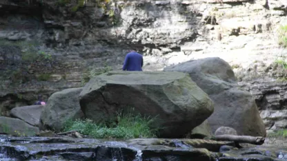 Kabaceviz Şelalesi’nde piknik yapan kardeşlerin üzerine kaya düştü: 1 ölü